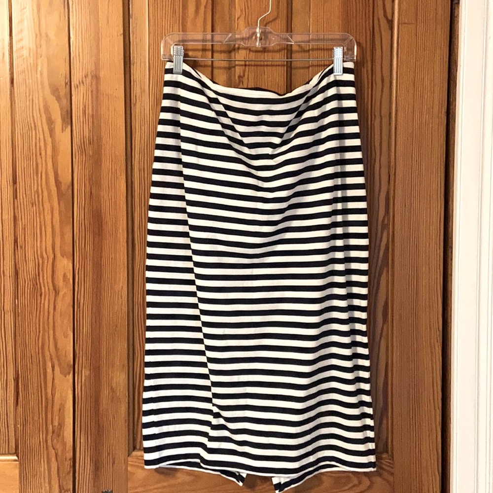 Knit Pencil Skirt in Stripe